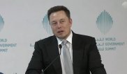 Илон Маск показал прототип космического скафандра для NASA