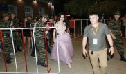 Известная певица упала в обморок в аэропорту Костаная