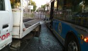 Автобус столкнулся с эвакуатором в Алматы