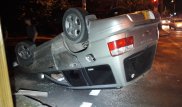 ДТП с "перевертышем" в Алматы: водитель чудом не пострадал