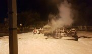 Два автомобиля сгорели в Костанае