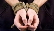 Россиянину связали руки и ноги и бросили в реку в Атырау