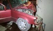 Mercedes въехал в опору моста в Алматы: Пострадали два парня и две девушки
