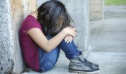 13-летнюю жертву насилия выгоняют из школ в ЮКО