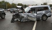 ДТП в Алматы: Внедорожник выехал на встречку и ударил кроссовер