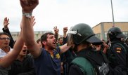 Беспорядки на референдуме в Каталонии: 337 пострадавших, полицию закидали камнями
