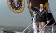 Трамп забросал пострадавших от урагана в Пуэрто-Рико бумажными полотенцами