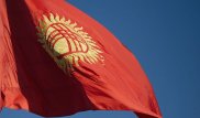 Кыргызстан накануне выборов: пение Жээнбекова со звездами и прямая линия Бабанова