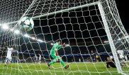 Лига чемпионов: "Рома" разгромила "Челси", ПСЖ забил пять голов