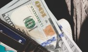 Казахстанцы отправили миллиард долларов за рубеж - исследование