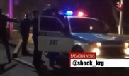 Карагандинец избил двух женщин и набросился на полицейских