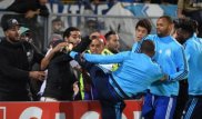 Известный футболист пнул фаната в голову и был удален до начала матча