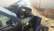 Mercedes угодил в огромную яму посреди улицы в Алматы: Авто не подлежит восстановлению