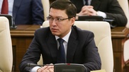 "Это не так просто" - Акишев о переходе тенге на латиницу