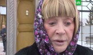 Пугачева вышла к репортерам без косметики