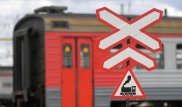 Тепловоз столкнулся с грузовиком близ станции Петропавловск