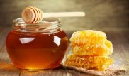 Нурсултана Назарбаева пригласили на чай с медом