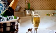 Ученые назвали алкогольный напиток, улучшающий качество секса