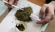 Охранник торгового центра в Кокшетау сбывал наркотики на рабочем месте - ДВД