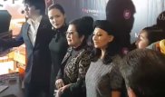Видео странного поступка Макпал Жунусовой стало хитом Сети