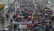В Киеве проходит марш за импичмент Порошенко
