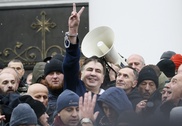 Сторонники Саакашвили освободили задержанного политика