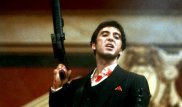 "Гангстерские" фото сотрудника управления образования ВКО попали в Сеть