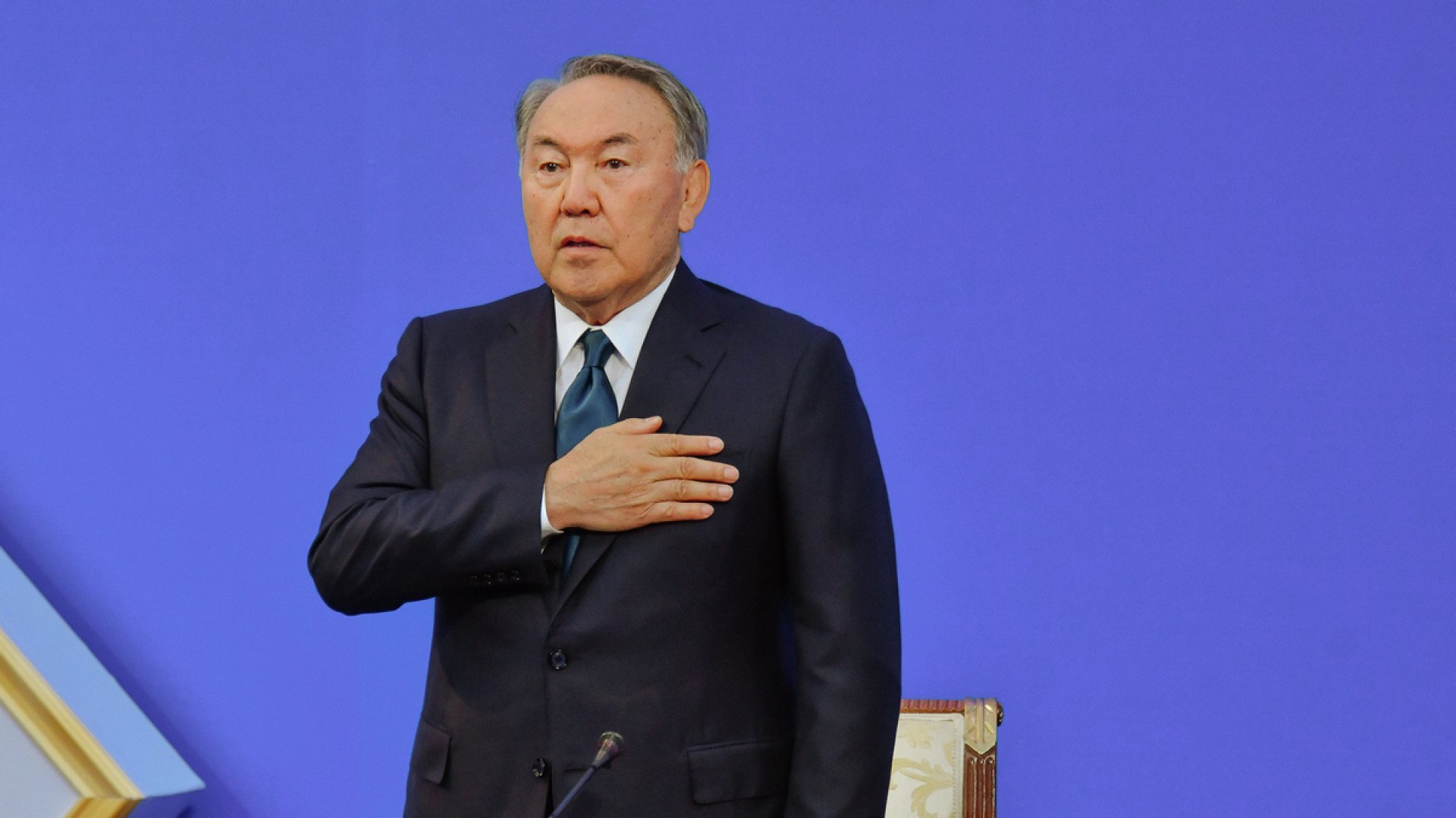 Назарбаев вызвался помирить Путина с Зеленским