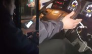 "Телефон и сигарета одновременно" - водителя автобуса уволят в Алматы
