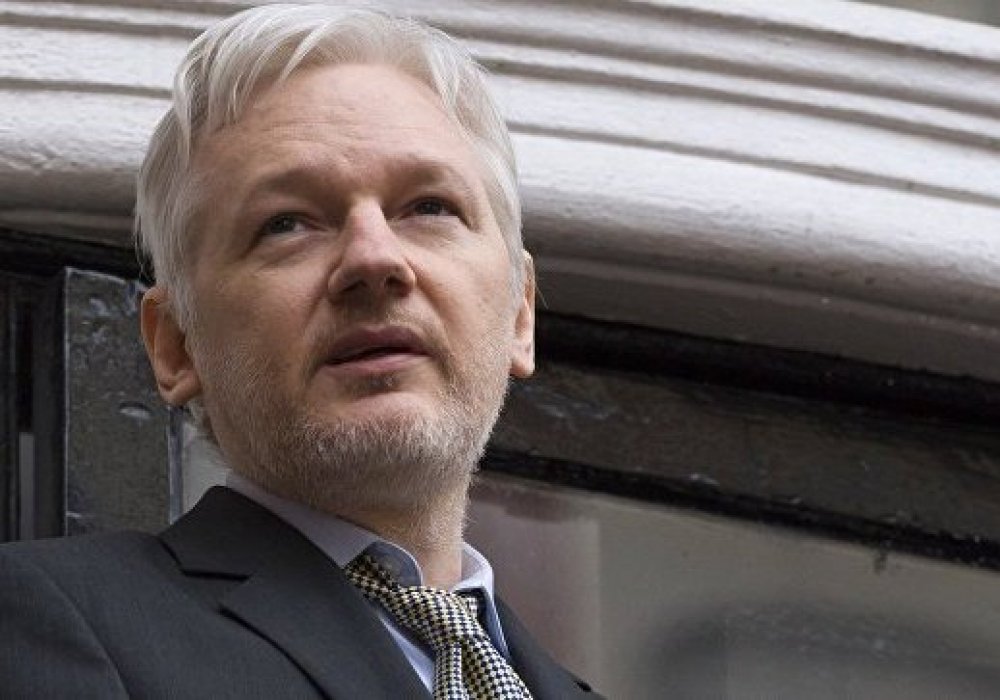 Загадочный твит основателя WikiLeaks вызвал жаркую дискуссию о его судьбе