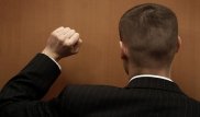 "Нанимайте психологов" - Нацбанк РК разъяснил коллекторам, как работать