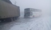 Автобус с 45 пассажирами опрокинулся в Карагандинской области