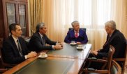 "Вы совершили подвиг". Первый казах - олимпийский чемпион встретился с министром