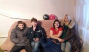 Семью депортированной из России казахстанки вывезли из подвала в Павлодаре