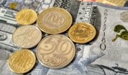 Нацвалюта укрепилась до 328 тенге за доллар