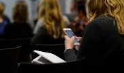 Учителя в Казахстане смогут выставлять оценки в смартфонах
