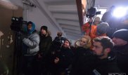 Приставы вскрыли квартиру старушки, которая 1,5 года никого не пускала. Вот что они увидели