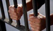 В Алматы осужденный за коррупцию экс-полицейский отправился за решетку, не сумев погасить штраф