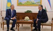 Назарбаев поговорил с Мирзиеевым по телефону