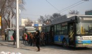 Чеснок, велосипеды и метро: Как алматинцы спасаются в сильные морозы