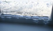 Ледяные окна и подоконники: Эксперт предлагает провести энергоаудит в Алматы
