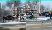 Авто снесло железное ограждение и оказалось на "встречке" по Аль-Фараби в Алматы