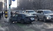 Угнанный Mercedes попал в аварию в Алматы