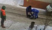 Полицейские нашли подозреваемого в избиении прохожего под видом работника скорой помощи