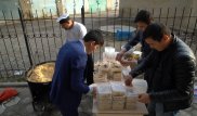 Студент в Шымкенте раздал 25 килограммов плова