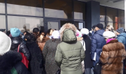Актаусцы устроили давку в очередях за жильем