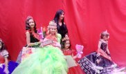 "Мисс Караганда" вручила короны маленьким Мисс города