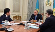 Назарбаев встретился с ректором КазНУ