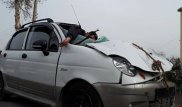 Разбитые машины с "трупами" провезли по городу в Узбекистане
