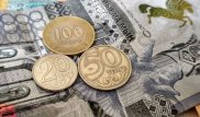 Тенге активно укрепляется